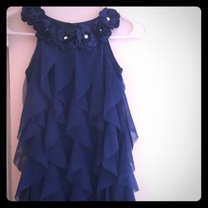 Beautiful little girls dress!